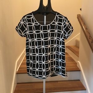 By Rose back and white blouse